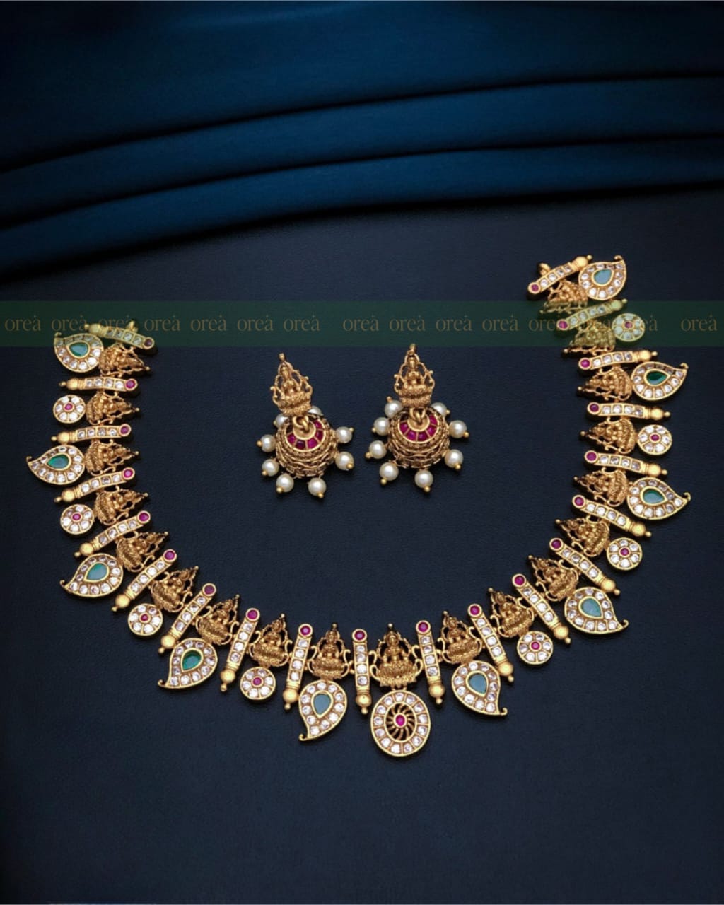 Traditional Lakshmi Necklace With Earrings