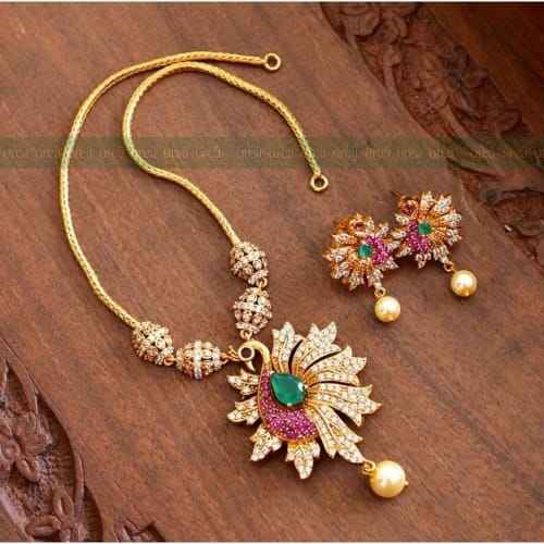 AD Peacock Neckpiece