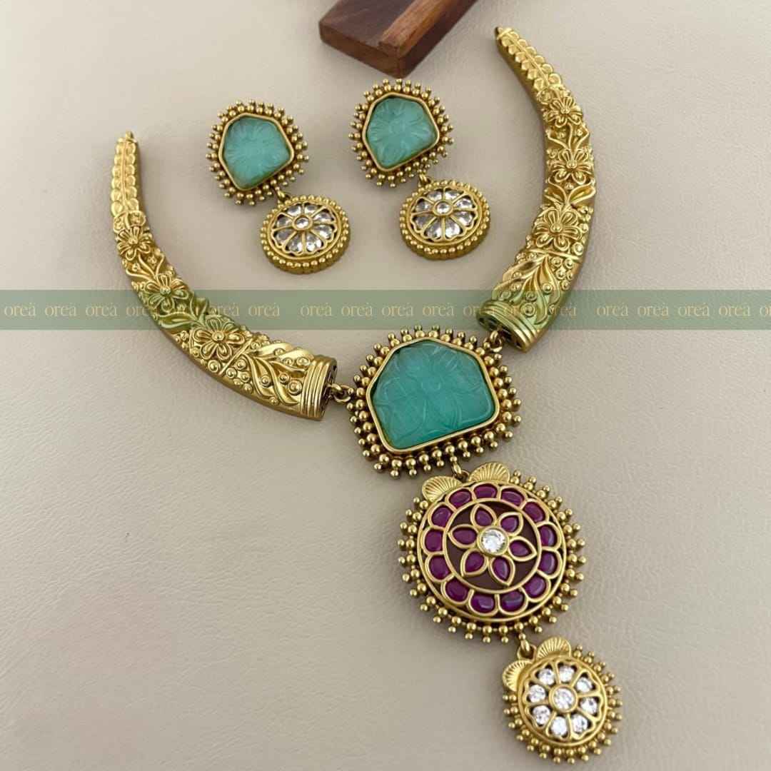 Designer Hasli choker