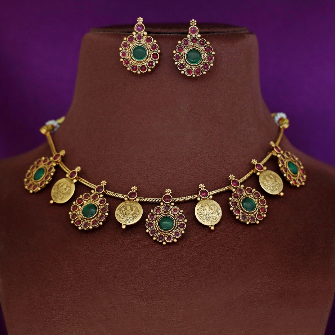 Premium Kemp coin x coin with earrings