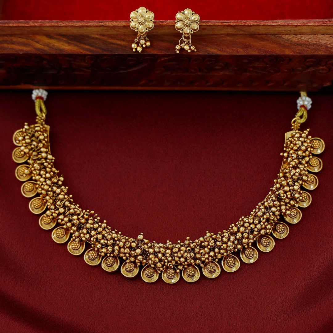 Premium Gold Cluster Pearl With Earrings