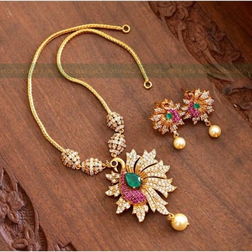 AD Peacock Neckpiece