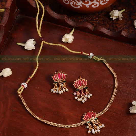 Single Lotus Choker With Earring