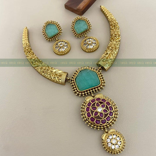 Designer Hasli choker