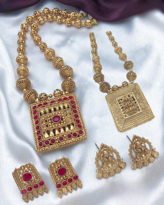 Reversible Necklace With Red Kemp Stone With Earrings