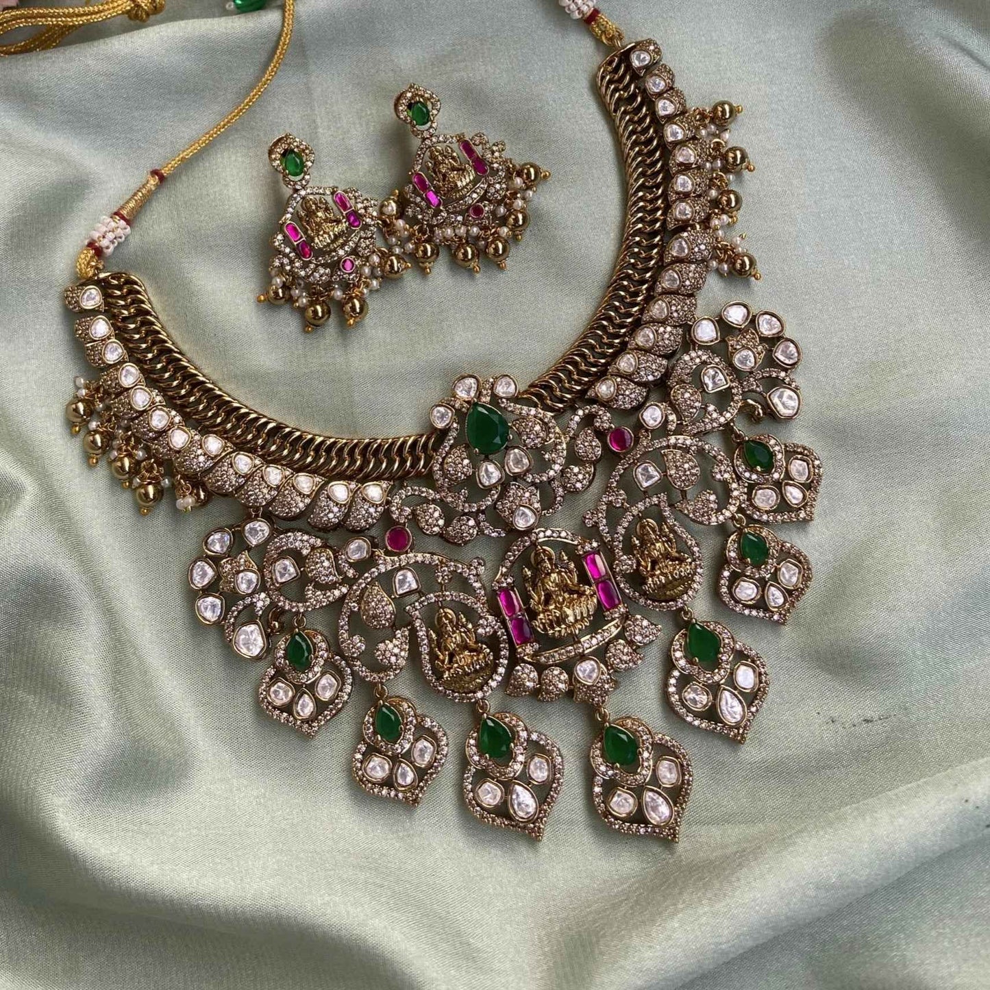 Lakshmi Mossiant Jalebi Necklace Set