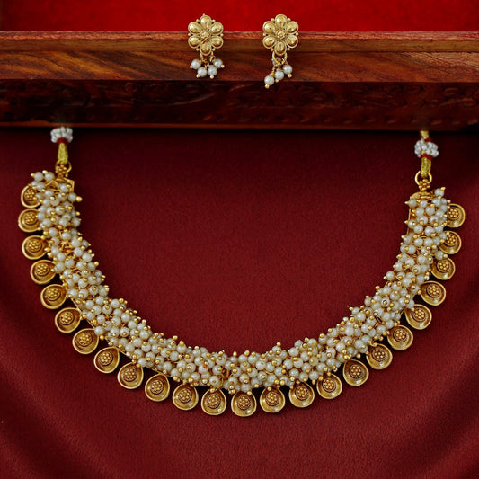Premium White Cluster Pearl With Earrings
