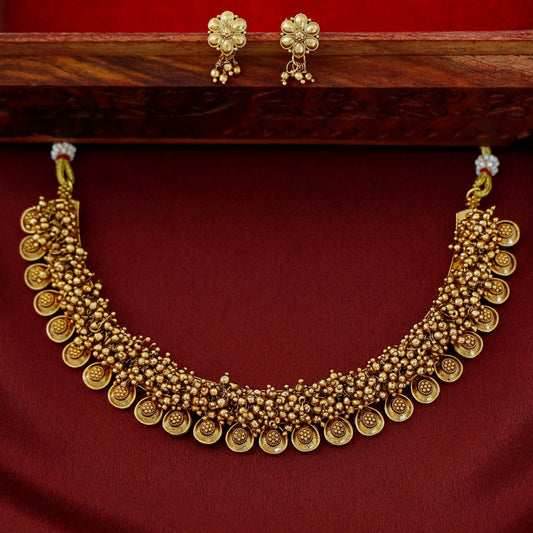 Premium Gold Cluster Pearl With Earrings